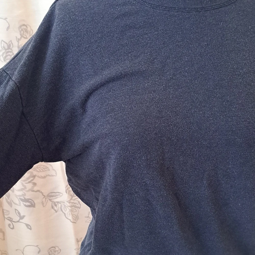 Athleta pull over - Picture 2 of 4